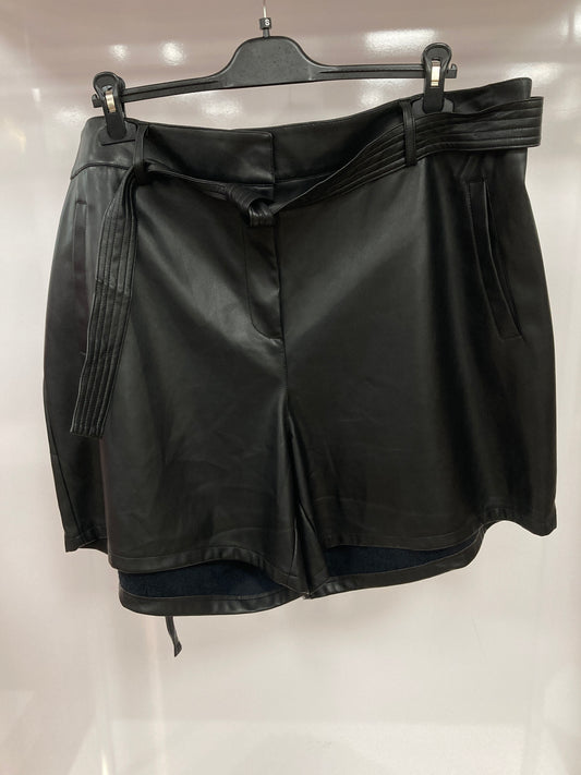 Shorts Leder