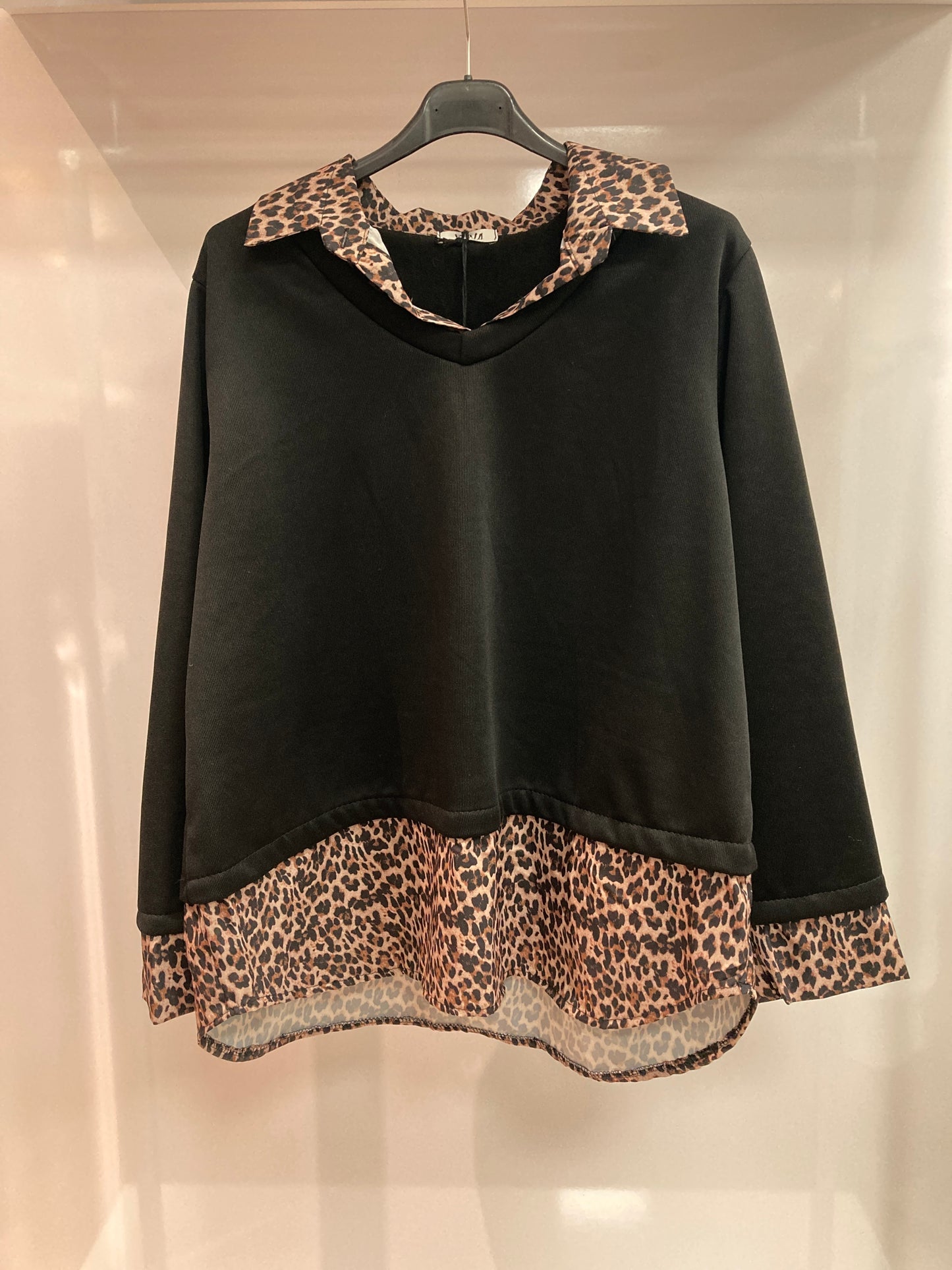 Damen Oberteil mit Leoparden Print