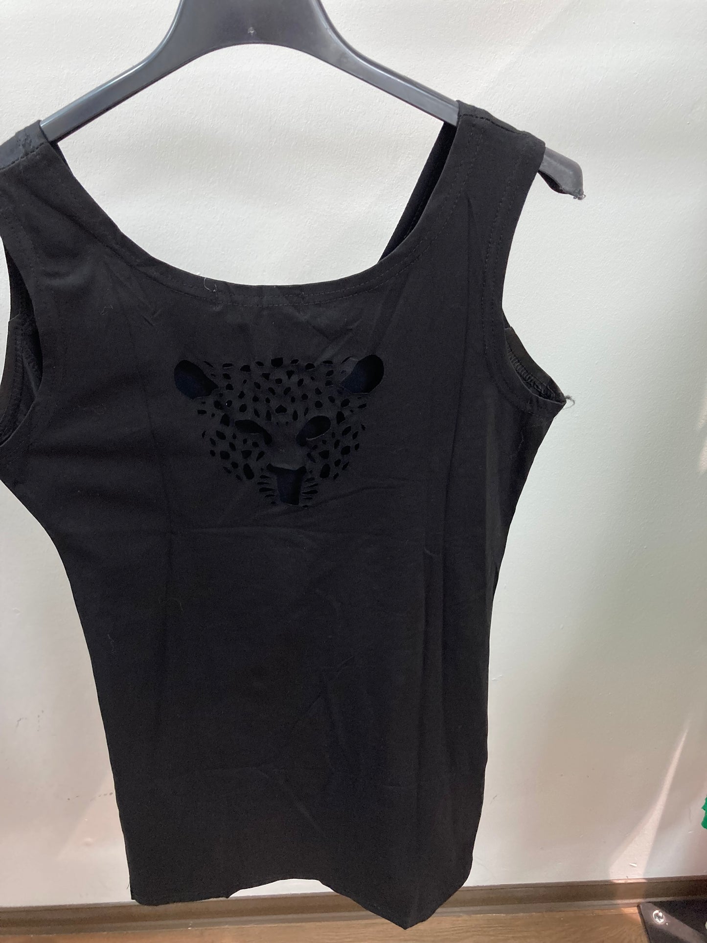 Top mit Lederseiten und Leoparden Auschnitt hinten