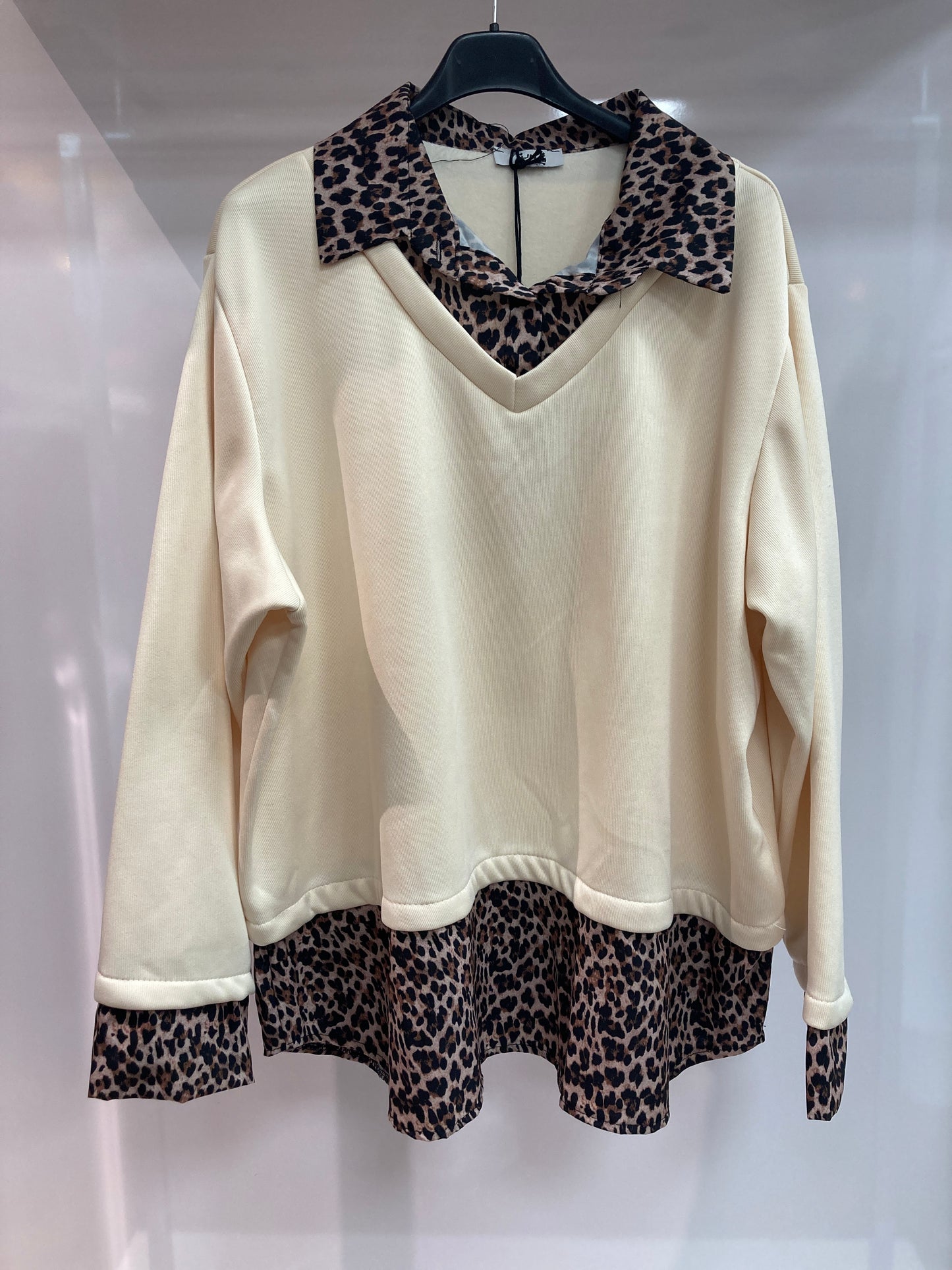 Damen Oberteil mit Leoparden Print