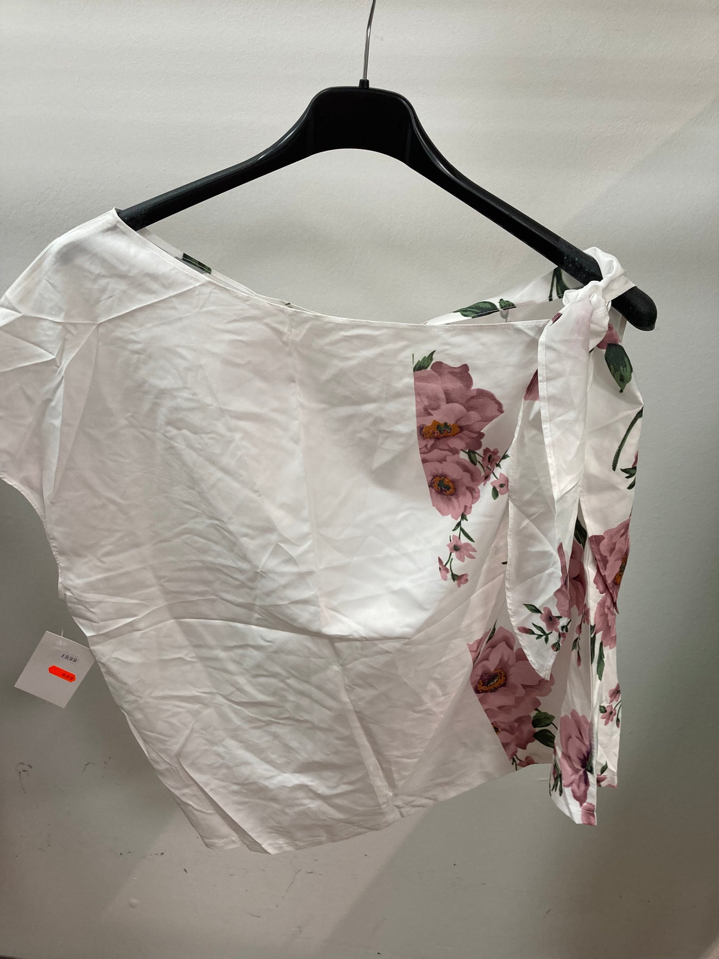 Top mit Knoten an der Schulter