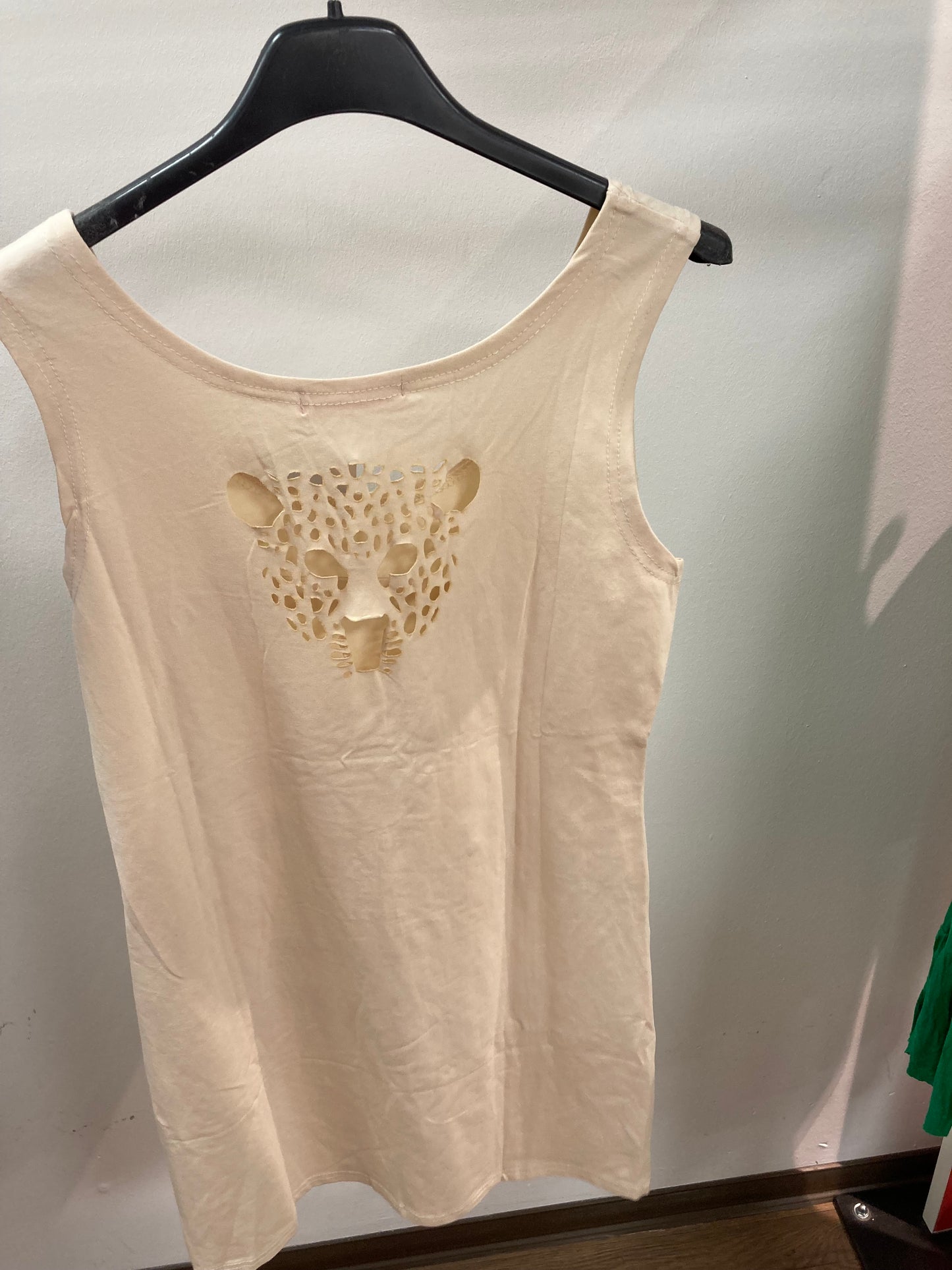 Top mit Lederseiten und Leoparden Auschnitt hinten
