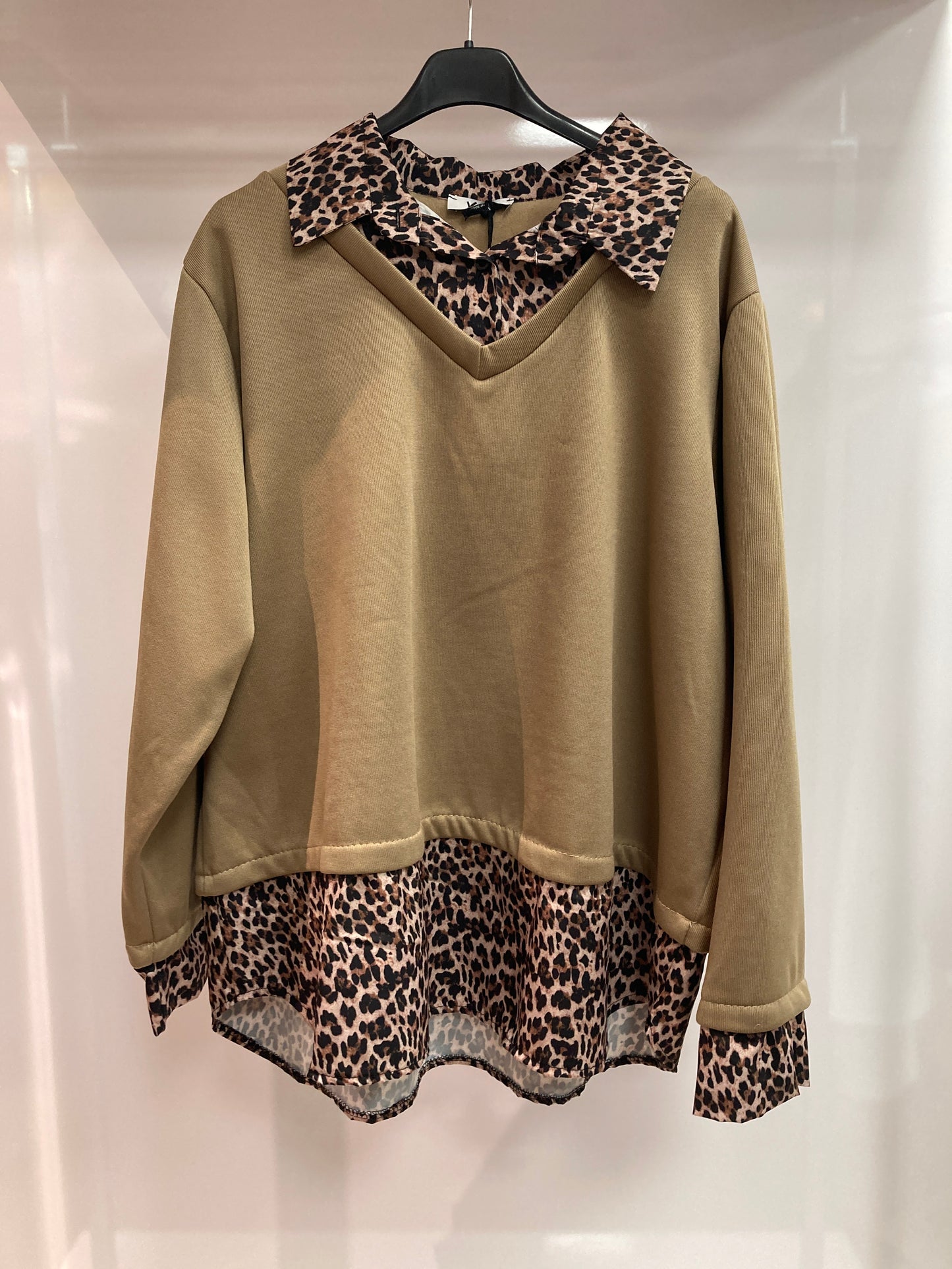 Damen Oberteil mit Leoparden Print