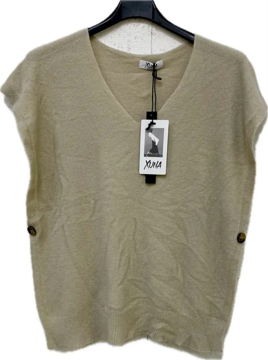 Strickweste mit Knopf