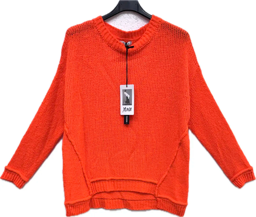 Langer Pullover mit Rundauschnitt